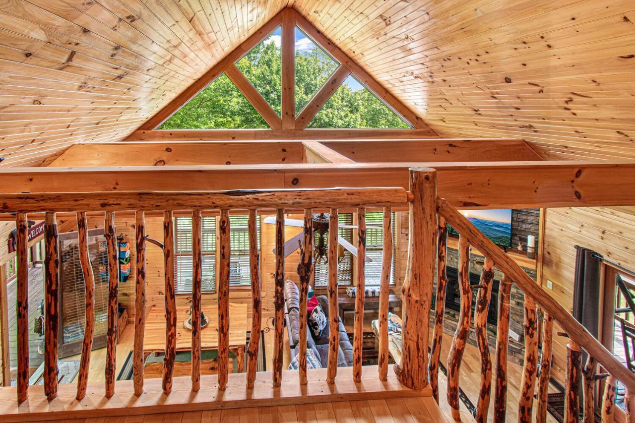 Incredible Views! - Pet Friendly - Aska Adventure Area - Bearfoot Bungalow บลูริดจ์ ภายนอก รูปภาพ
